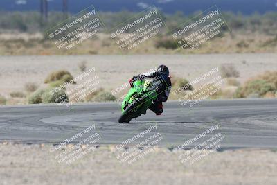 media/Oct-05-2025-CVMA (Sun) [[beeef4f201]]/Race 5-Amateur Supersport Open (Holeshot)/